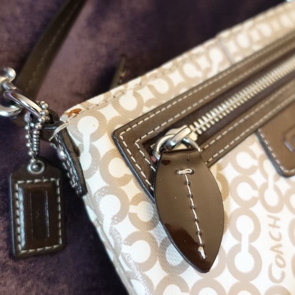 Coach Penelope Op Art Handbag/Clutch/Wristlet - Picture 3 of 8